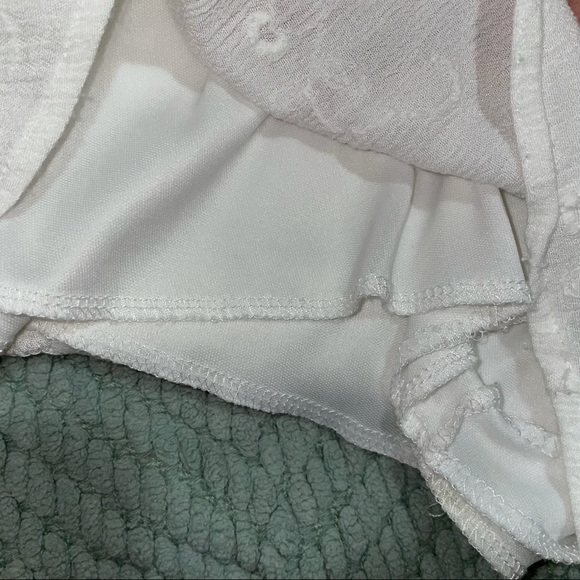 Ruby & Jenna No-Shoulder White Shorts Romper - Picture 6 of 12